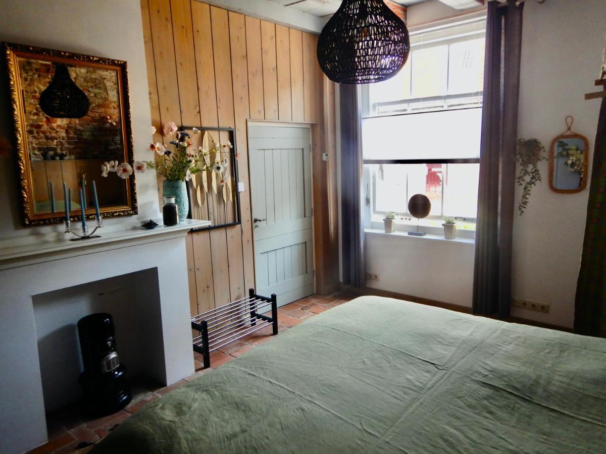 Monumentaal Huisje Bed & Meer วีเร ภายนอก รูปภาพ